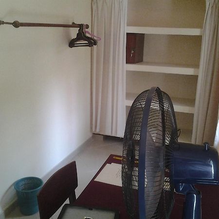 Tandem Guesthouse Hikkaduwa Zimmer foto