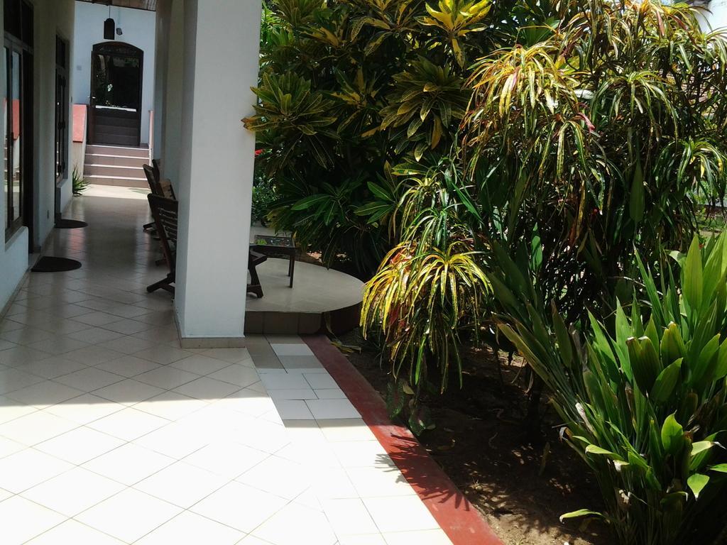 Tandem Guesthouse Hikkaduwa Exterior foto